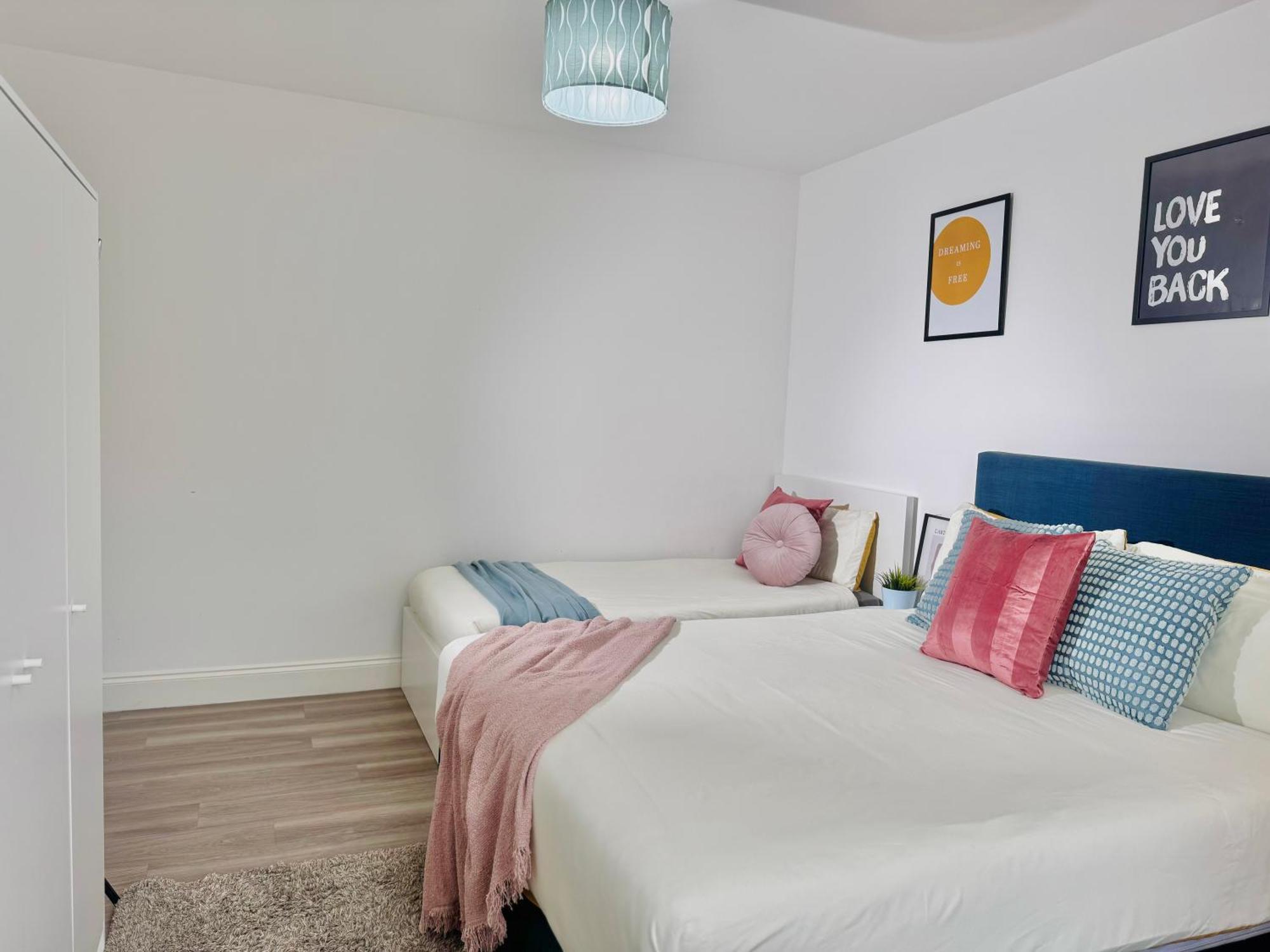 Cosy 1-Bed Flat 30Min To Central London & Parking Luaran gambar